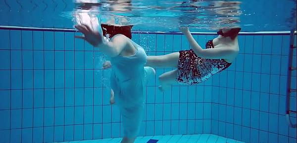  Hottest underwater girls stripping Dashka and Vesta